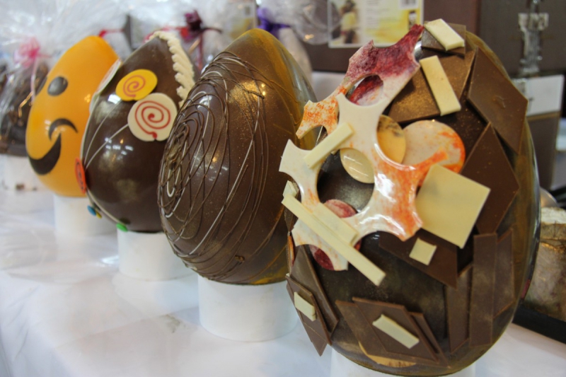 boulangerie-LA ROQUE EN PROVENCE-min_chocolate_factory_eggs_easter-897028